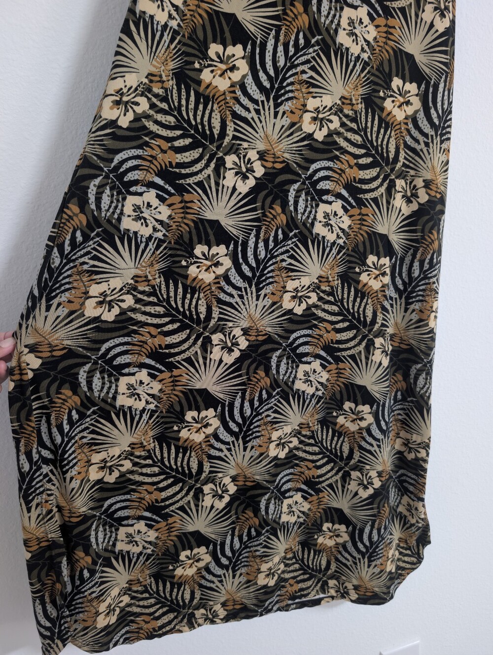 Tommy Bahama Women's M Black Tropical Floral Sleeveless Shift Midi Dress Stretch - Picture 4 of 10